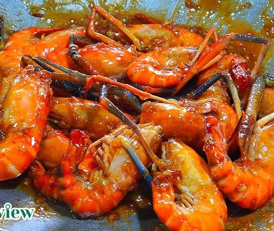 Viêm họng có ăn tôm được không